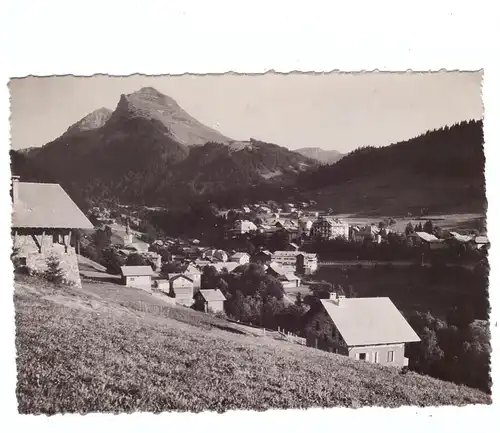 F 74100 MORZINE, vue generale, 1957