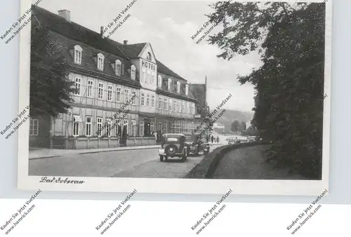 0-2560 BAD DOBERAN, Strassenpartie, Oldtimer, Hotel Friedrich Franz Palais