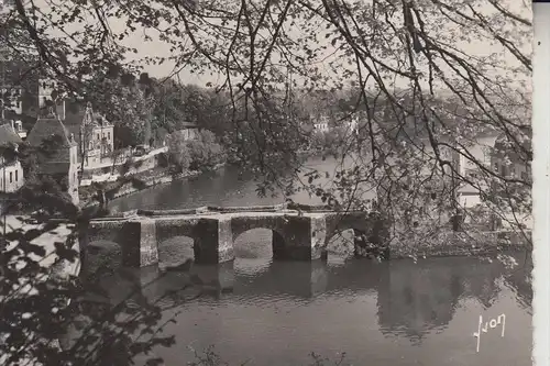 F 56400 AURAY, Vieux pont