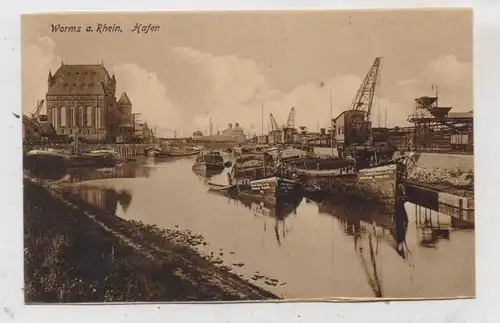 BINNENSCHIFFE - RHEIN, Frachtschiffe im Hafen Worms