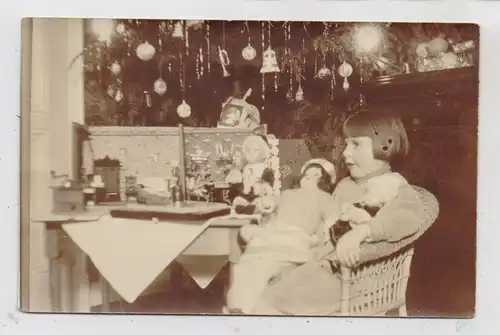 SPIELZEUG - PUPPEN - PUPPENHAUS unter dem Weihnachtsbaum, Photo-AK