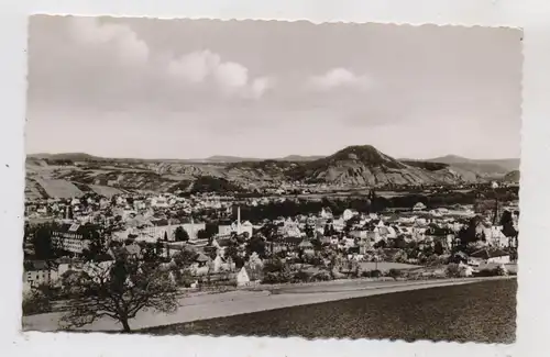 5483 BAD NEUENAHR - AHRWEILER, Blick über den Ort auf die Landskrone