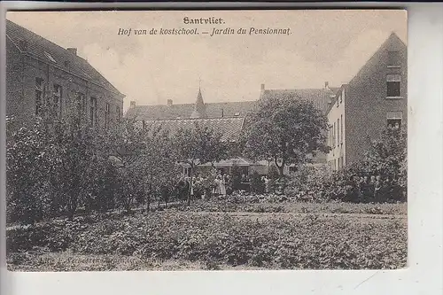 B 2040 SANTVLIET, Hof van de kostschool