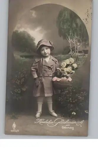 KINDER - Mädchen mit Blumen / Girl with flowers