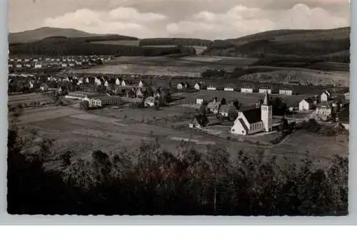 5910 KREUZTAL - BUSCHHÜTTEN - LANGENAU, Blick über den Ort, Verlag Bellach - Siegen