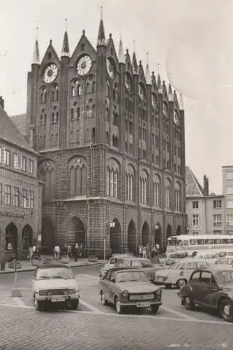 0-2300 STRALSUND, Rathaus, Trabbi, Wartburg...