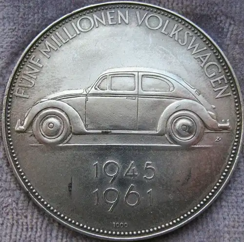 Volkswagen Käfer 1961 "5 Millionen Volkswagen" Silbermünze (3358)