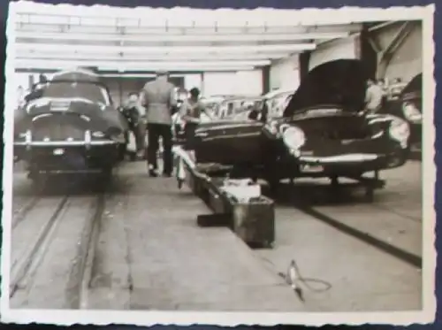 Porsche 356 Montagehalle 1960 Originalfoto (2726)