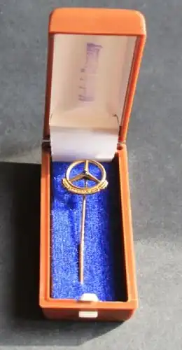 Mercedes-Benz 1955 goldene Anstecknadel 500.000 Km mit Edelstein in Originalbox (0007)