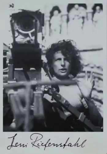 Leni Riefenstahl original signierte Autogrammkarte 1950 (8993)