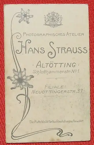 (1047799) Altes Foto auf Karton, Atelier Hans Strauss, Altötting. Format ca. 10,5 x 6,5 cm. Siehe bitte Bilder