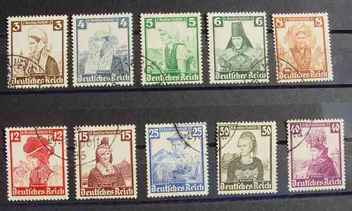 (1047503) Deutsches Reich 1935. Deutsche Nothilfe. Volkstrachten, Mi. 588-597. Siehe bitte Bild