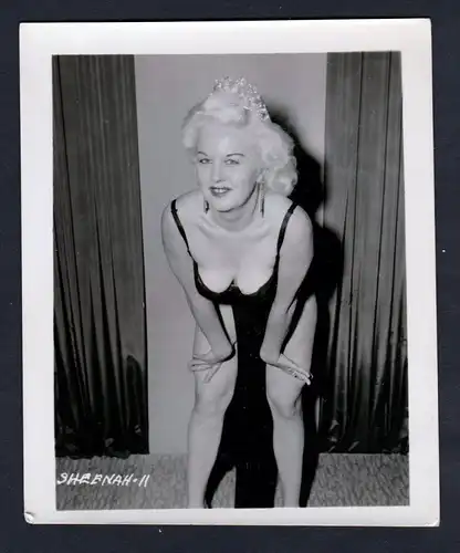 Unterwäsche lingerie Erotik Sheenah nude vintage Dessous pin up Foto photo