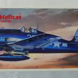 Academy Grumman F6F-3/5 Hellcat-1:72-2121-Bauteile versiegelt-Modellflieger-OVP-0689