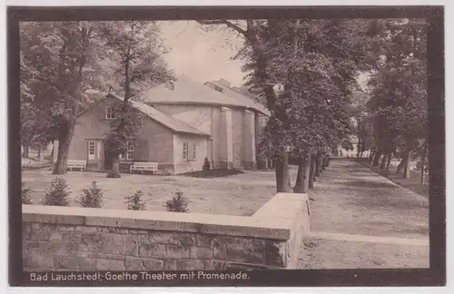 900949 Ak Bad Lauchstedt Goethe Theater mit Promenade um 1920