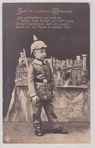 90756 Militär AK Junge in Uniform kostümiert vor Festungsmodell - Feldpost 1915