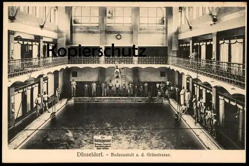 ALTE POSTKARTE DÜSSELDORF BADEANSTALT AN DER GRÜNSTRASSE BAD INNENANSICHT SCHWIMMBAD BATH SWIMMING POOL PISCINE AK