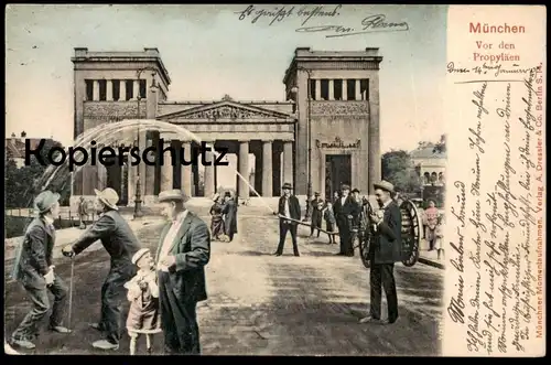 ALTE POSTKARTE MÜNCHEN BEWÄSSERUNG HUMOR VOR DEN PROPYLÄEN Fotomontage montage photo Ansichtskarte AK cpa postcard