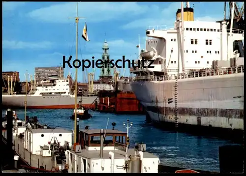 ÄLTERE POSTKARTE HAMBURG HAFEN MIT ST. MICHAELISKIRCHE FRACHTSCHIFF Frachter Schiff Motorschiff cargo ship postcard cpa