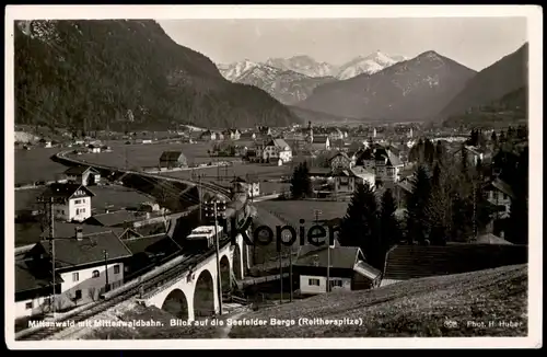 ALTE POSTKARTE MITTENWALD MITTENWALDBAHN BLICK AUF SEEFELDER BERGE Zug Eisenbahn Chemin de fer Railway Mittenwald-Bahn