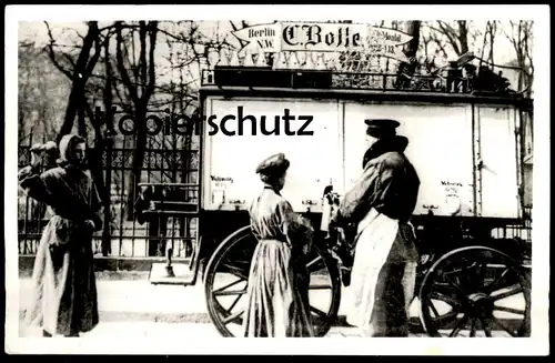 ÄLTERES REPRO FOTO BERLIN MILCHWAGEN C. BOLLE KLINGEL-BOLLE VOLLMILCH 18 PFENNIG MOABIT BERLIN ARCHIV FOTO RIECHEL photo