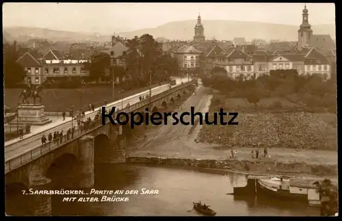 ALTE POSTKARTE SAARBRÜCKEN PARTIE AN DER SAAR MIT ALTER BRÜCKE Panorama Boot Anleger Ansichtskarte AK cpa postcard