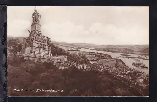 Rüdesheim mit Niederwalddenkmal