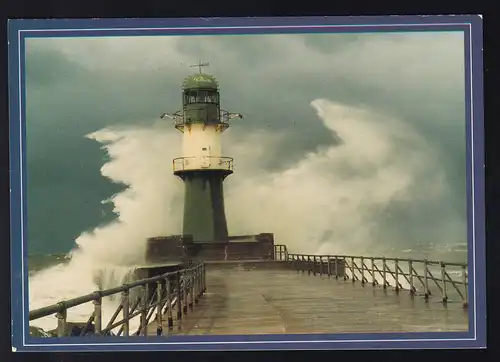 Warnemünde Molenfeuer bei Orkan