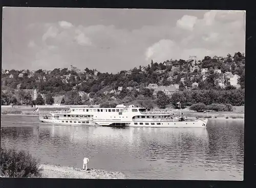 MS "Friedrich Engels" vor Dresden/Weißer Hirsch