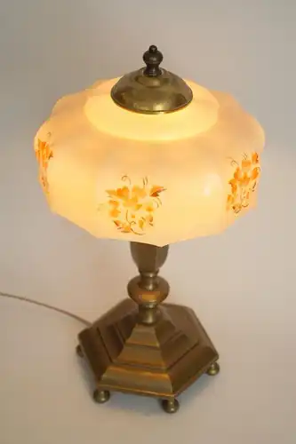 Magnifique lampe de table en laiton de style Art Nouveau viennois