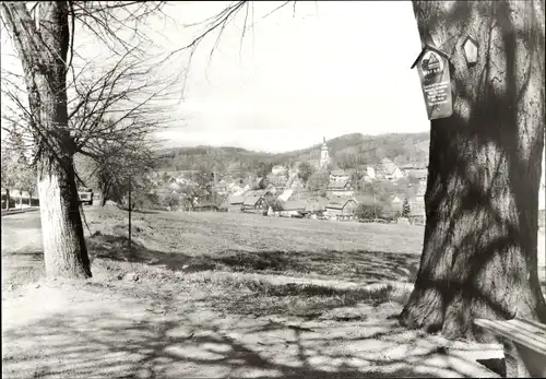 Ak Wehrsdorf Sohland an der Spree, Blick über Felder zum Ort, Kirchturm