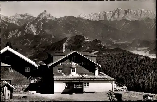 Ak Nesselwang im Ostallgäu, Sportheim Böck mit Säuling und Zugspitze