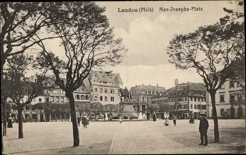 Ak Landau in der Pfalz, Max Josephs Platz, Denkmal, Adler Apotheke