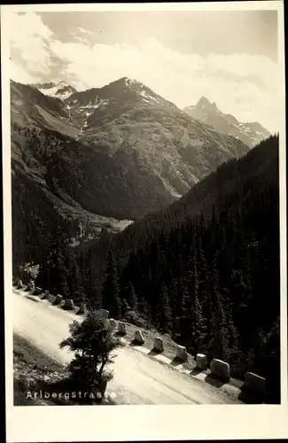 Ak Vorarlberg, Arlbergstraße, Berge