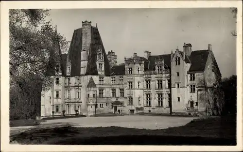 Ak Fontaine Henry Calvados, Le Chateau