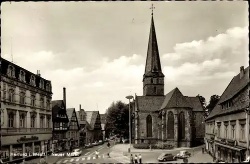 Ak Herford in Westfalen, Neuer Markt, Kirche, Straßenpartie