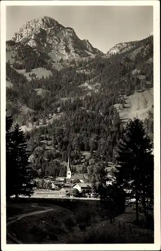 Ak Bayrischzell im Mangfallgebirge Oberbayern, Wendelstein, Ortsansicht, Kirche