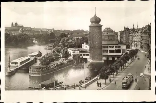 Ak Prag Tschechien, Manes, Blick auf den Hafen, Turm, Straßenbahn