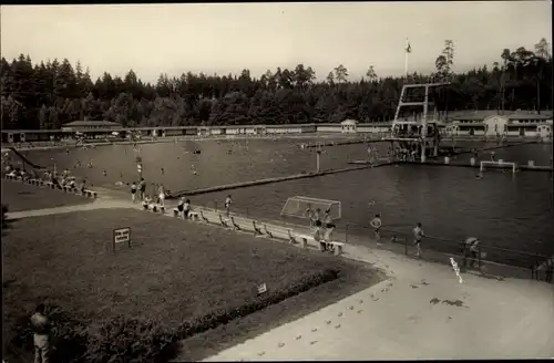 Ak Haselbrunn Plauen im Vogtland, Freibad Haselbrunn