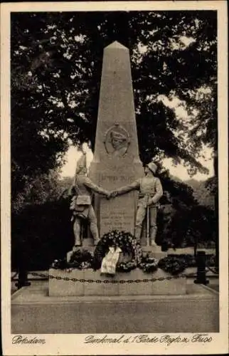 Ak Potsdam in Brandenburg, Denkmal 1. Garde Regiment zu Fuß