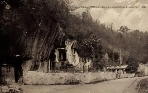 Ak Brantôme Dordogne, Habitations Troglodytes