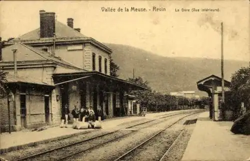 Ak Revin Ardennen, Maastal, La Gare, Innenansicht