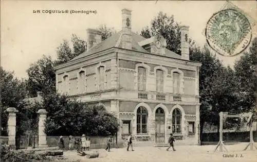 Ak La Coquille Dordogne, Gebäude