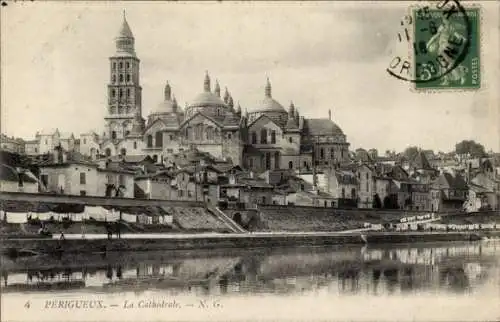 Ak Périgueux Nouvelle-Aquitaine Dordogne, Teilansicht, Kathedrale