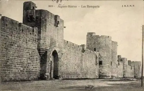 Ak Aigues Mortes Gard, Les Remparts