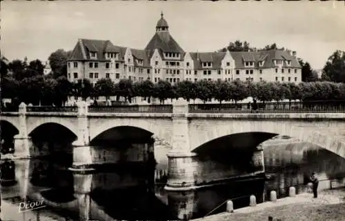 Ak Besançon les Bains Doubs, Pont Canat, Cite Universitaire