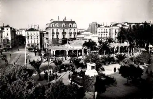 Ak Perpignan Pyrénées Orientales, Place Arago