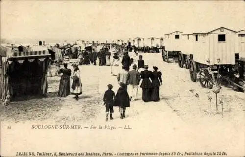 Ak Boulogne sur Mer Pas de Calais, Am Strand