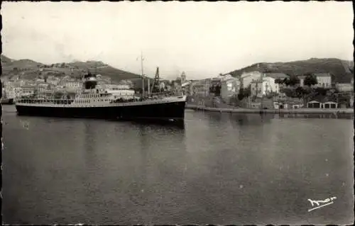 Ak Port Vendres Pyrénées Orientales, Gesamtansicht des Hafens