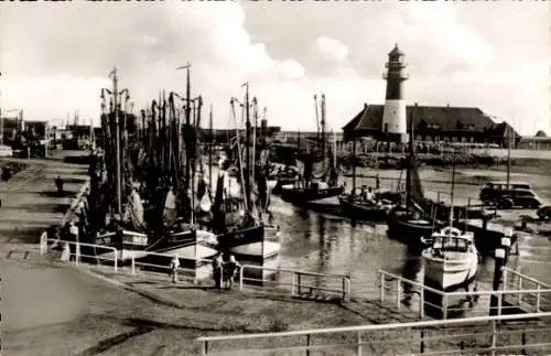 Ak Nordseebad Büsum, Hafen, Leuchtturm, Schiffe, Promenade